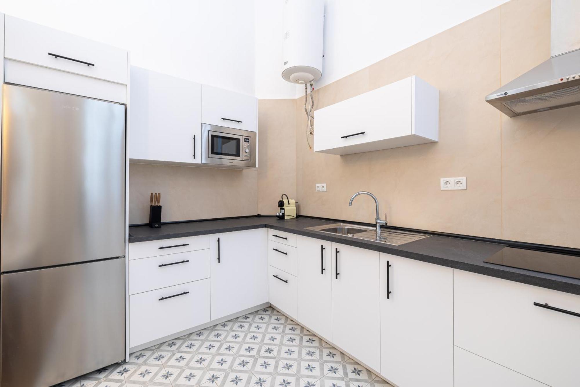 Modern Spacious Palace -1bedroom-center Apartment Málaga